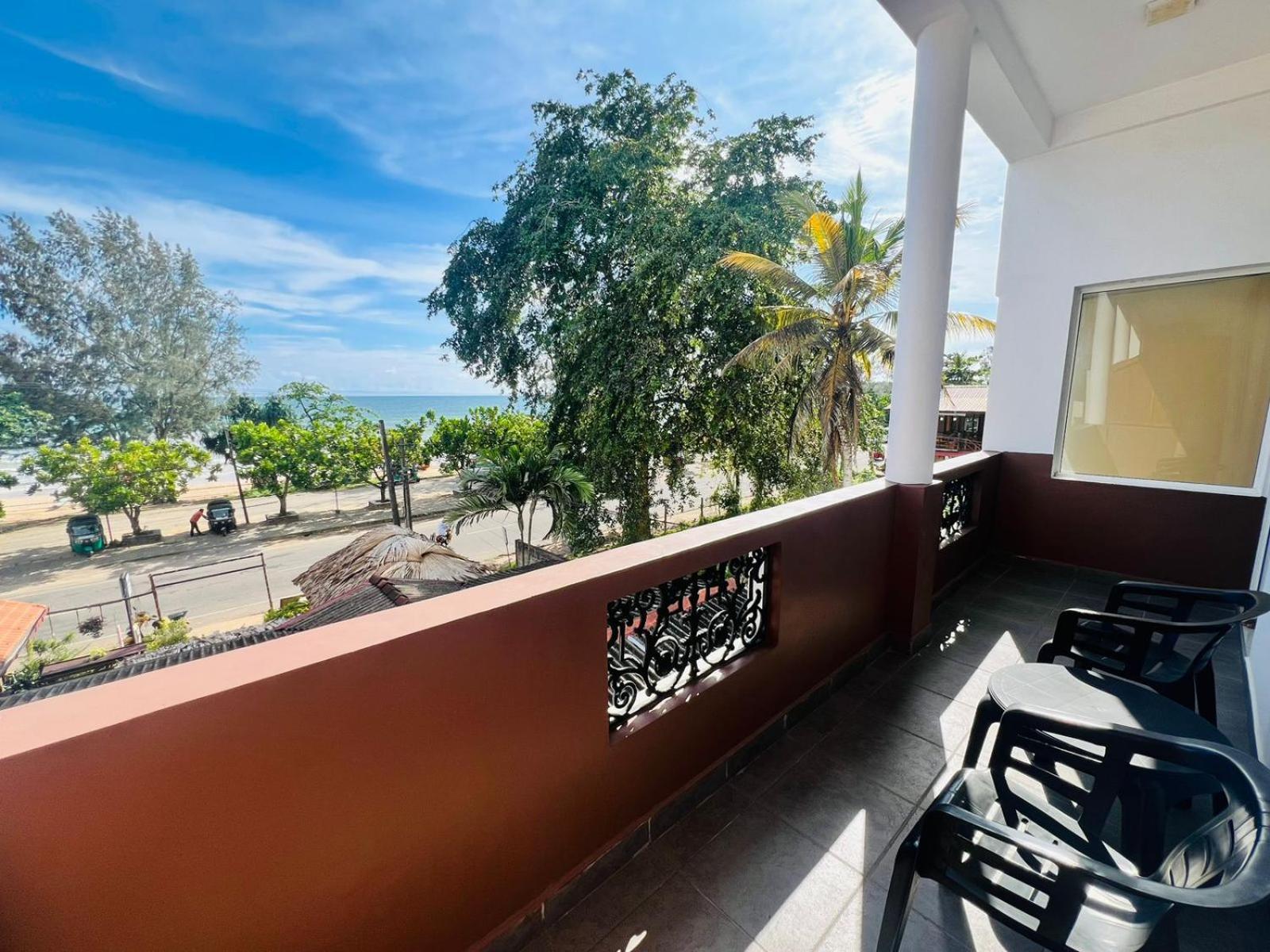 New Golden Bay Resort Велигама Экстерьер фото