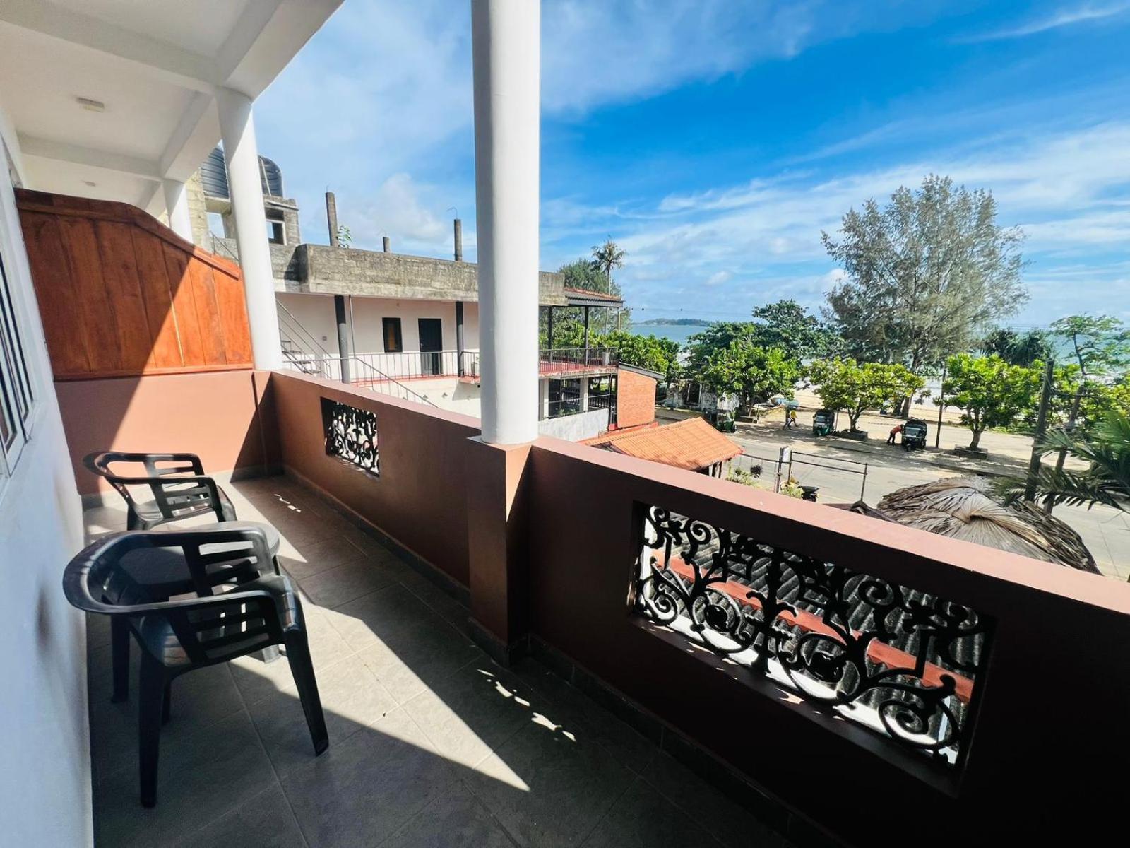 New Golden Bay Resort Велигама Экстерьер фото
