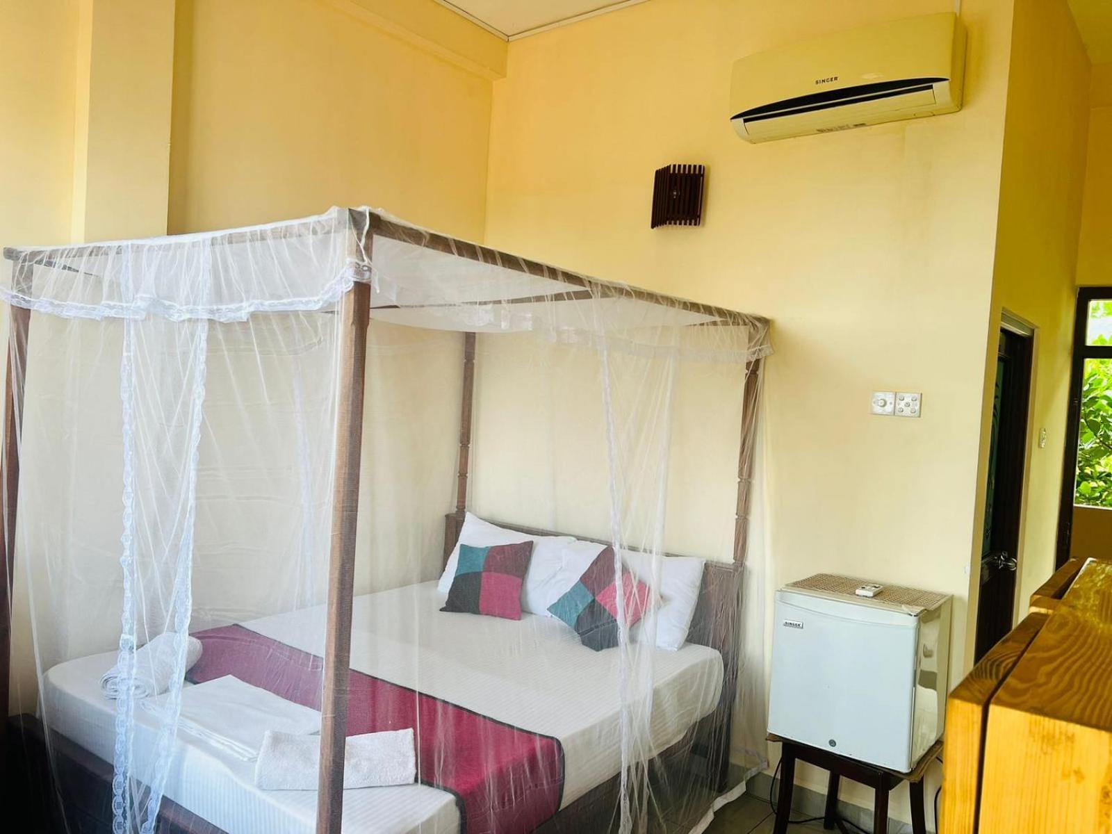 New Golden Bay Resort Велигама Экстерьер фото